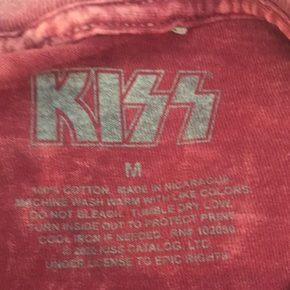 Urban outfitters Tee - Picture 2 of 2